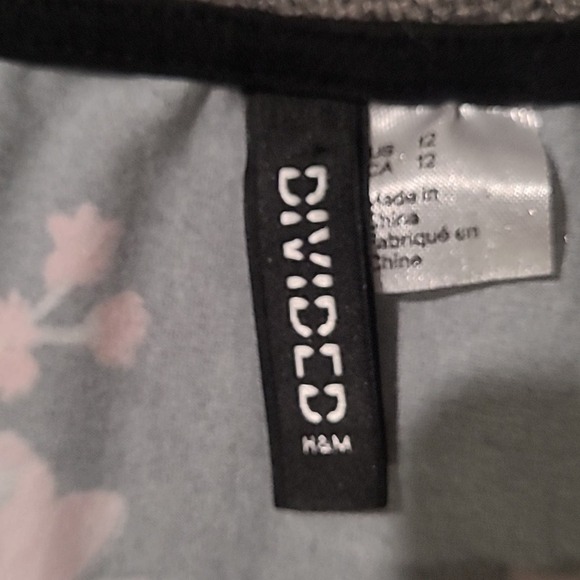 H & M Floral Dress‎ - Picture 5 of 5